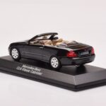 Mercedes CLK A209 Kabriolet Obsidian Černý Metalický Minichamps 1:43 - image 3 of 4