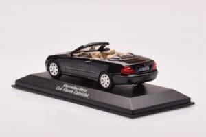 Mercedes CLK A209 Kabriolet Obsidian Černý Metalický Minichamps 1:43 B66961966 Kov – obrázek 3 z 4