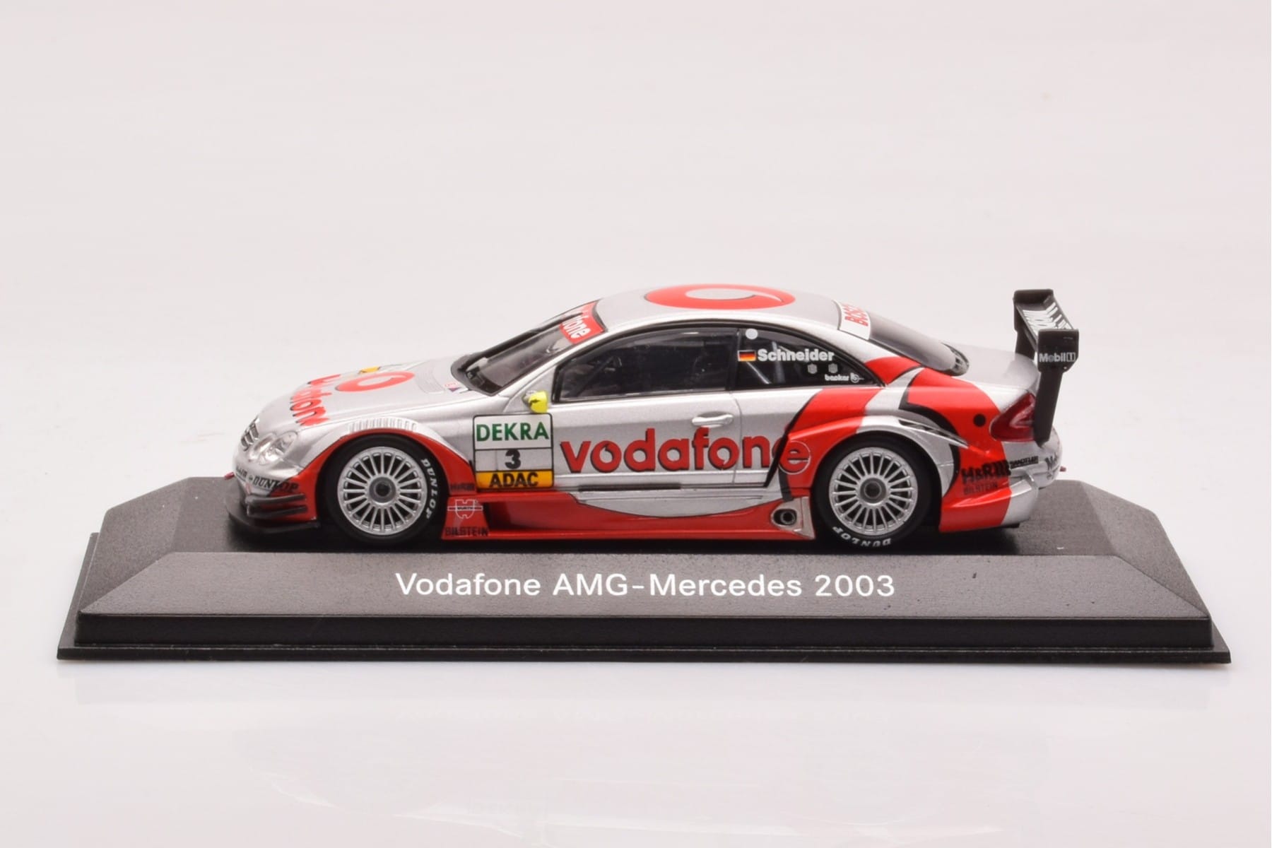 Mercedes CLK-DTM #3 B. Schneider Vodafone DTM 2003 Minichamps 1:43 B66961982 Kov