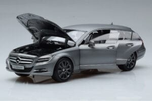 Mercedes CLS Shooting Brake X218 Alanite Šedý Norev 1:18 B66960117 Kov – obrázek 2 z 7