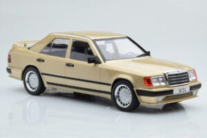 Mercedes E-Class W124 Tuning Béžový MCG 1:18 MCG18342 Kov – obrázek 4 z 6