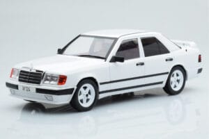 Mercedes E-Class W124 Tuning Bílý MCG 1:18 MCG18343