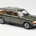 Mercedes 230T W123 T-Model Zelený Metalíza Norev 1:18 183730 - image 6 of 8