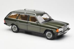 Mercedes 230T W123 T-Model Zelený Metalíza Norev 1:18 183730 Kov – obrázek 6 z 8