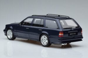 Mercedes E36 AMG S124 Modrý Otto 1:18 OT753 Pryskyřice – obrázek 5 z 6