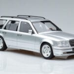 Mercedes E36 AMG S124 Stříbrný Otto 1:18 OT889 Pryskyřice - image 4 of 6