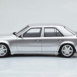 Mercedes E500 W124 Stříbrný Otto 1:18 - image 3 of 6