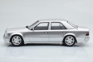 Mercedes E500 W124 Stříbrný Otto 1:18 OT623 Pryskyřice – obrázek 3 z 6