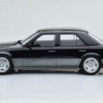 Mercedes E60 AMG W124 Černý Otto 1:18 - image 3 of 6