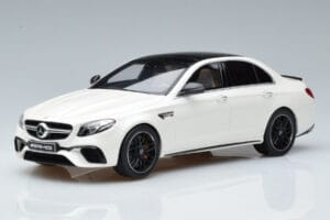 Mercedes AMG E63 S W213 Bílý GT Spirit 1:18