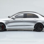 Mercedes AMG E63 S W213 Stříbrný GT Spirit 1:18 - image 3 of 6