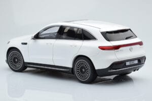 Mercedes EQC 400 Diamond Bílý NZG 1:18 B66963756 Kov – obrázek 7 z 8