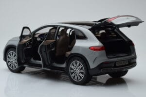 Mercedes EQE SUV X294 AMG Line Alpine Šedý NZG 1:18 B66960837 Kov – obrázek 5 z 8