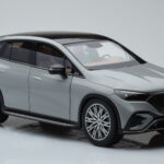 Mercedes EQE SUV X294 AMG Line Alpine Šedý NZG 1:18 - image 6 of 8