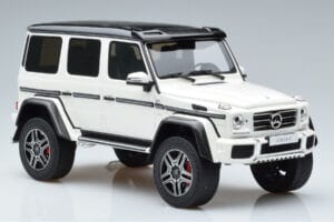 Mercedes G500 4x4 W463 GT Spirit 1:18 GT142 Pryskyřice – obrázek 4 z 6