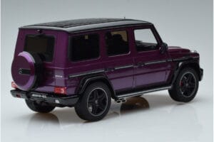 Mercedes G63 AMG W463 Crazy Color Galactic Beam Dealer Edition GT Spirit 1:18 B66961014 Pryskyřice – obrázek 2 z 6