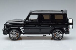 Mercedes G63 Brabus 700 Widestar W463 Perleťová Černá GT Spirit 1:18 KJ040 Pryskyřice – obrázek 3 z 6