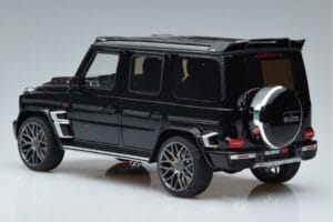 Mercedes G63 Brabus 700 Widestar W463 Perleťová Černá GT Spirit 1:18 KJ040 Pryskyřice – obrázek 5 z 6