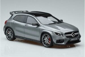 Mercedes AMG GLA 45 X156 Dealerská Edice GT Spirit 1:18 B66960467 Pryskyřice – obrázek 4 z 6