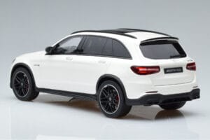Mercedes GLC 63 AMG X253 Bílý GT Spirit 1:18 B66965713 Pryskyřice – obrázek 5 z 6