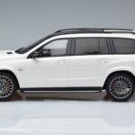Mercedes AMG GLS63 X166 Bílý GT Spirit 1:18 B66965709 Pryskyřice - image 3 of 6