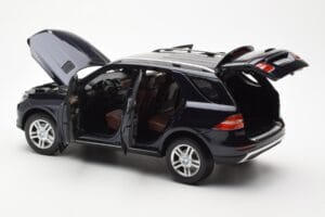 Mercedes M-Class W166 Tansanite Modrý Metalíza Minichamps 1:18 B66960065 Kov – obrázek 5 z 8