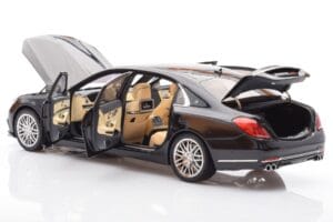 Mercedes Maybach S-Class W222 Brabus 900 Obsidian Černý Almost Real 1:18 860102 Kov – obrázek 5 z 8