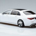 Mercedes Maybach S600 W222 V12 Biturbo Diamond Bílý Almost Real 1:18 - image 7 of 11