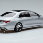 Mercedes Maybach S600 W222 V12 Biturbo Hightech Stříbrný Almost Real 1:18 - image 3 of 12