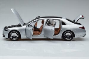 Mercedes Maybach S600 W222 V12 Biturbo Hightech Stříbrný Almost Real 1:18 820118 Kov – obrázek 4 z 12