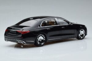 Mercedes Maybach S600 W222 V12 Biturbo Obsidian Černý Almost Real 1:18 820115 Kov – obrázek 3 z 11