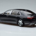 Mercedes Maybach S600 W222 V12 Biturbo Obsidian Černý Almost Real 1:18 - image 7 of 11