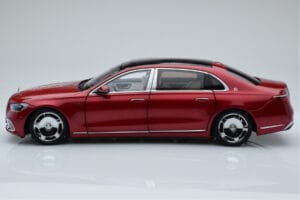 Mercedes Maybach S600 W222 V12 Biturbo Patagonia Červený Almost Real 1:18 820119 Kov – obrázek 4 z 10