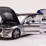 Mercedes Maybach S680 W223 Nautical Modrý Cirrus Stříbrný Almost Real 1:18 - image 2 of 8
