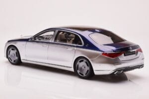 Mercedes Maybach S680 W223 Nautical Modrý Cirrus Stříbrný Almost Real 1:18 820125 Kov – obrázek 7 z 8