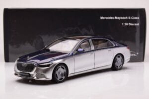 Mercedes Maybach S680 W223 Nautical Modrý Cirrus Stříbrný Almost Real 1:18 820125 Kov – obrázek 8 z 8