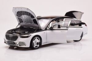 Mercedes Maybach S680 W223 Obsidian Černý Diamond Bílý Almost Real 1:18 820121 Kov – obrázek 2 z 7