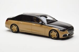 Mercedes Maybach S680 W223 Obsidian Černý Sand Almost Real 1:18 820124 Kov – obrázek 5 z 7