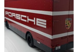 Mercedes O317 Porsche Transporter Červený CMR 1:18 CMR149 Kov – obrázek 12 z 12