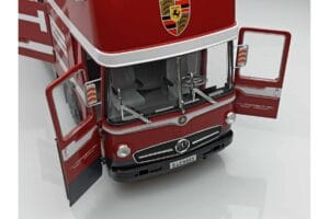 Mercedes O317 Porsche Transporter Červený CMR 1:18 CMR149 Kov – obrázek 6 z 12
