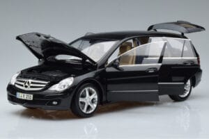 Mercedes R-Class W251 Obsidian Černý Minichamps 1:18 B66962325 Kov – obrázek 2 z 7