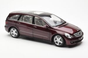 Mercedes R-Class W251 Červený Metalíza Minichamps 1:18 150034602 Kov – obrázek 6 z 8