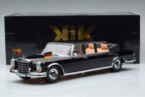 Mercedes 600 Pullman W100 Landaulet Queen Elizabeth II KK-Scale 1:18 KKDC181185 Kov – obrázek 6 z 6