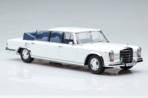 Mercedes 600 Pullman W100 Landaulet Bílý KK-Scale 1:18 KKDC181184 Kov – obrázek 4 z 6