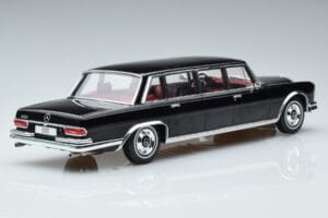 Mercedes 600 LWB Pullman W100 Černý MCG 1:18 MCG18187 Kov – obrázek 2 z 6