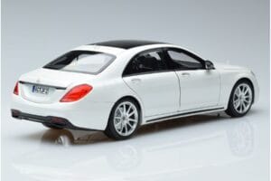 Mercedes S-Class W222 AMG Line Norev 1:18 183792 Kov – obrázek 3 z 7