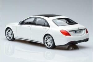 Mercedes S-Class W222 AMG Line Norev 1:18 183792 Kov – obrázek 6 z 7