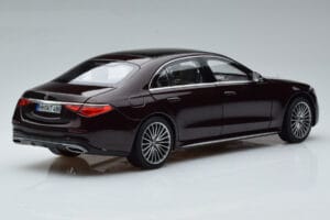 Mercedes S-Class W223 AMG Line Červený Norev 1:18 183804 Kov – obrázek 3 z 8