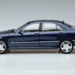 Mercedes S55 AMG W220 Modrý Norev 1:18 183817 Kov - image 4 of 7
