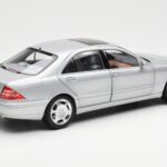 Mercedes S600 W220 Stříbrný Metalíza Norev 1:18 - image 3 of 8